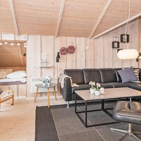 8 Person Holiday In Hemmet Falen