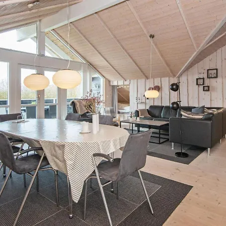 Сasa de vacaciones 8 Person Holiday In Hemmet Falen